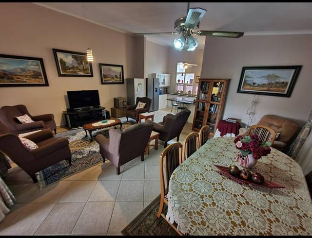 3 BEDROOM TOWNHOUSE FOR SALE IN CLARINA